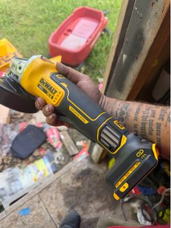 Dewalt variable speed grinder 20v Tool only
