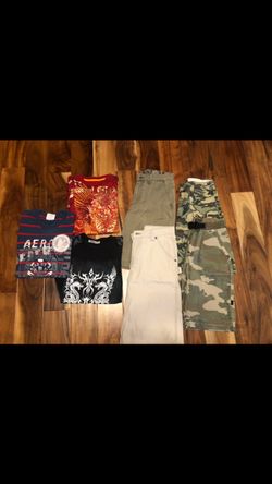Shorts 3 pcs size 12  youth   Rest  T-shirt and shorts size 10-12 youth