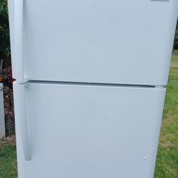 Refrigerator top Freezer 