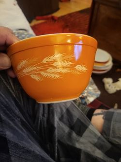Pyrex mixing bowl