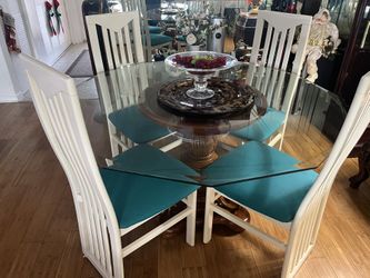 4 Sillas En Madera Sólida. Tamaño 18” X 42” De Altura 