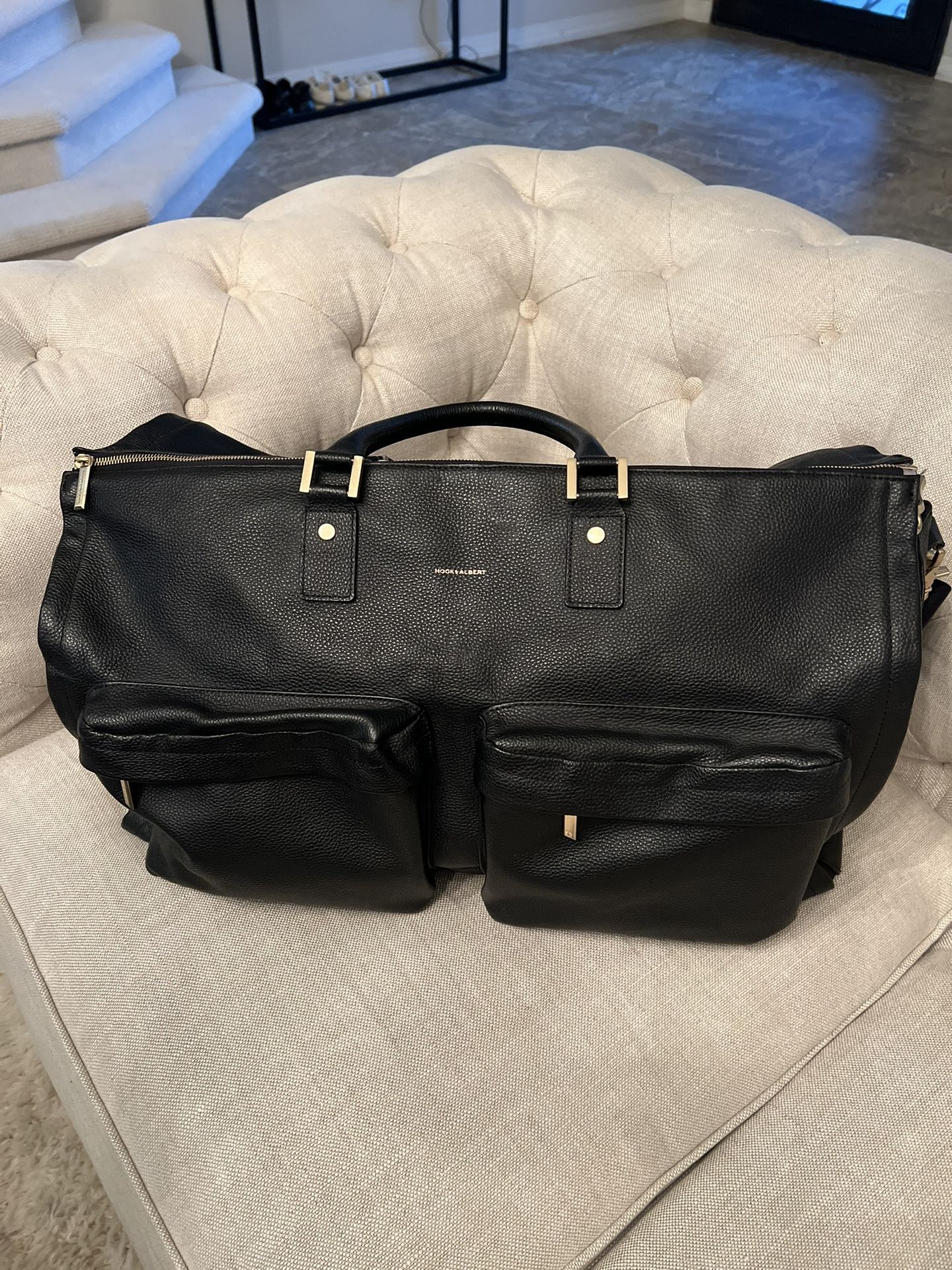 Hook & Albert Leather Garment Weekender Bag