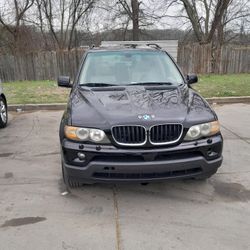06 BMW X5 3.0i Utility Package
