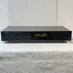 Onkyo Quartz Synthesized FM Stereo/AM Tuner-TESTED-  Works Fine-Made in Japan-Demonstration Available 