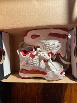Jordan 4 Retro