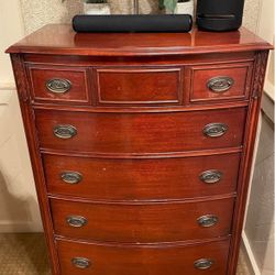 Chest And Dresser 