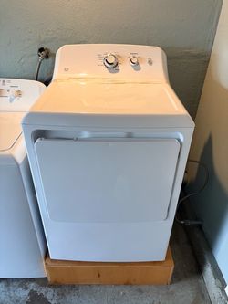 GE Gas Dryer (Used)