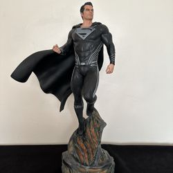 Zack Snyder’s Justice League Superman Statue