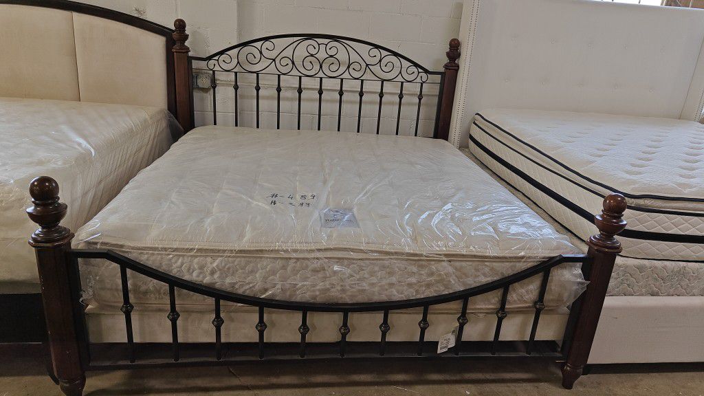 King Size Mattress And Box Spring With Bed Frame 🚚 Free Delivery 🚚