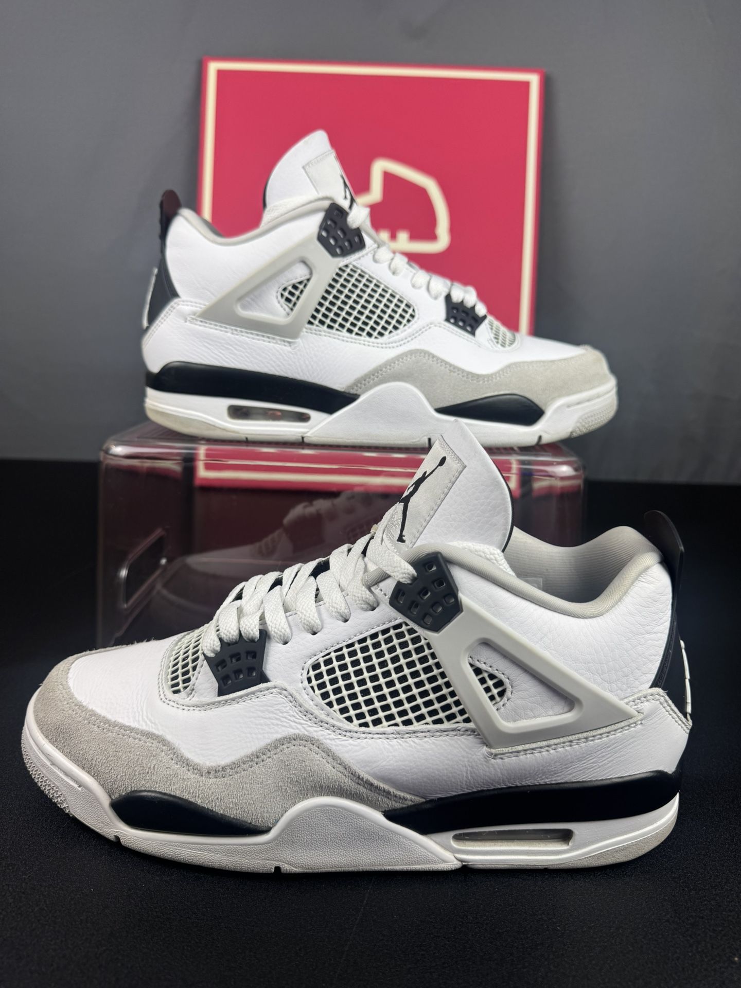 Air Jordan 4 Retro 'Military Black' SZ 10.5 Preowned Great condition