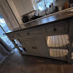 Stonegate Solid Wood Kitchen Island 