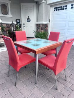 Modern kitchen set - can deliver!