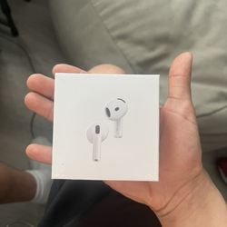 Air Pods Gen 4s