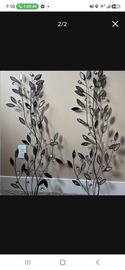 Wall decor mirror leaves