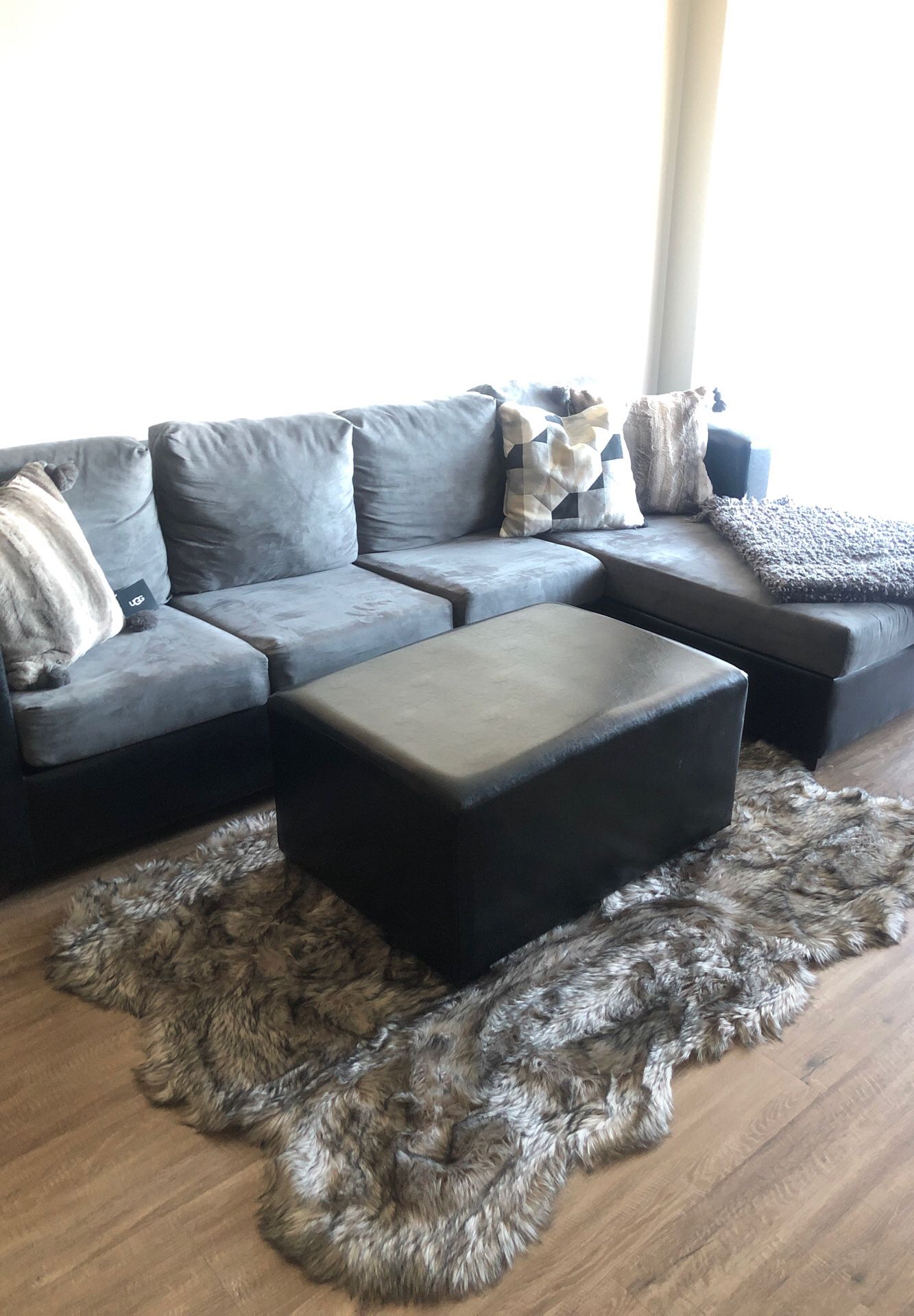 Sectional Sofa with Ottoman Great Condition