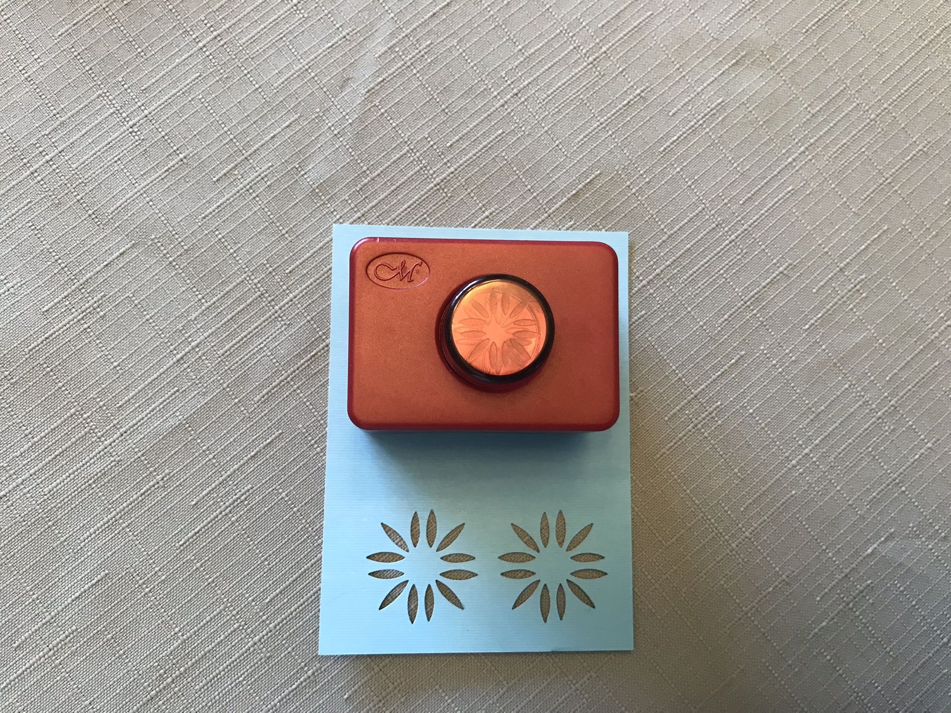 Creative Memories Floral Paper Punch