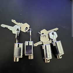 Cylinder lock for self storage