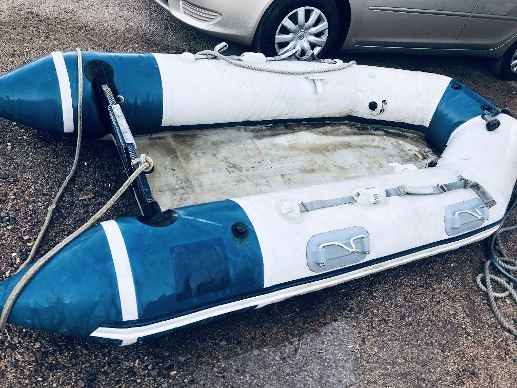 Inflatable Boat/Dingy