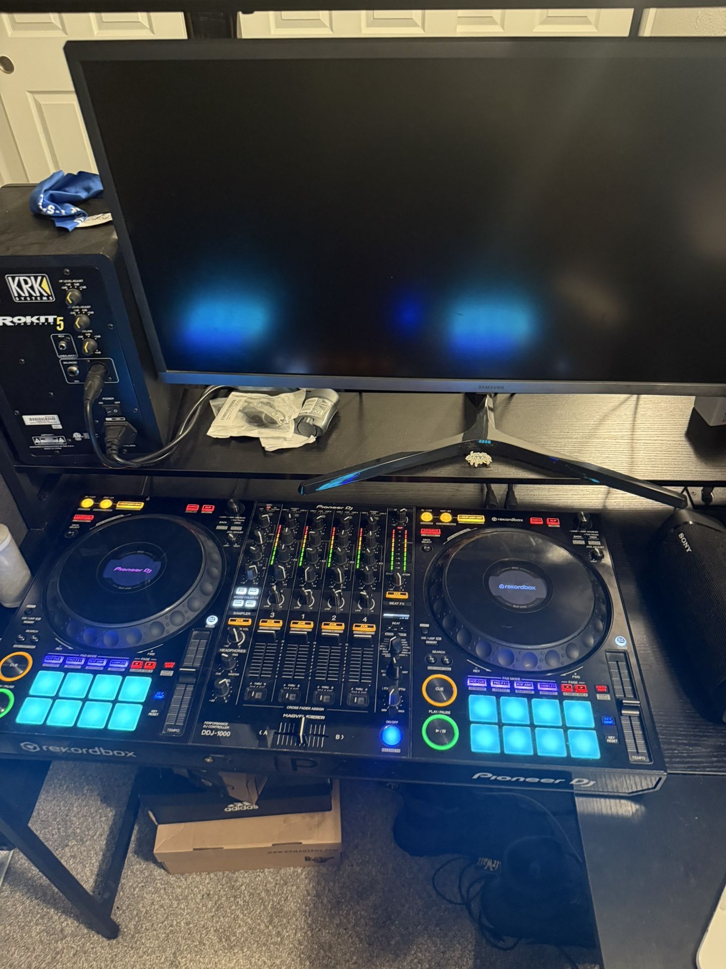 DJ Set Up