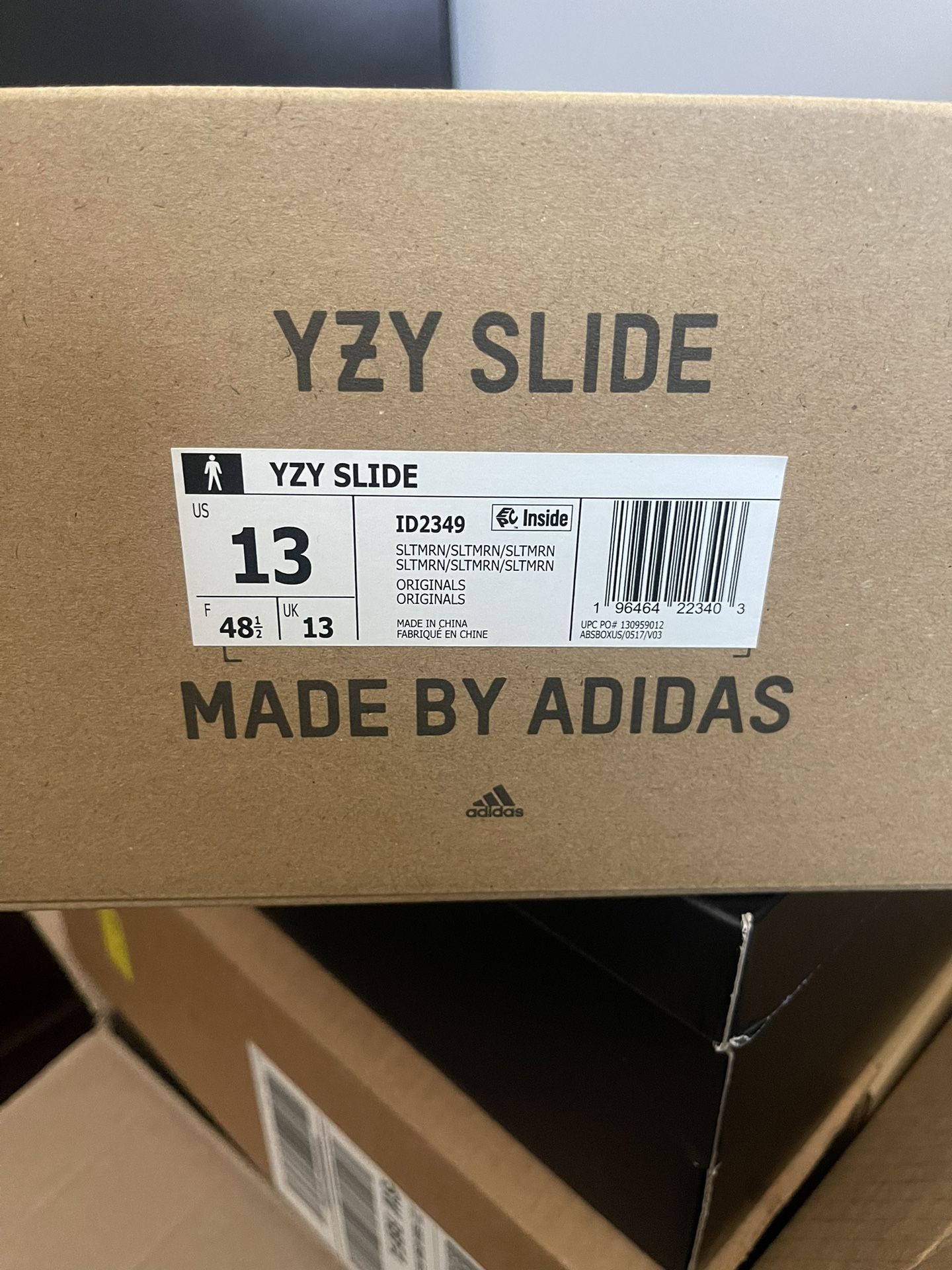 Yzy Slides