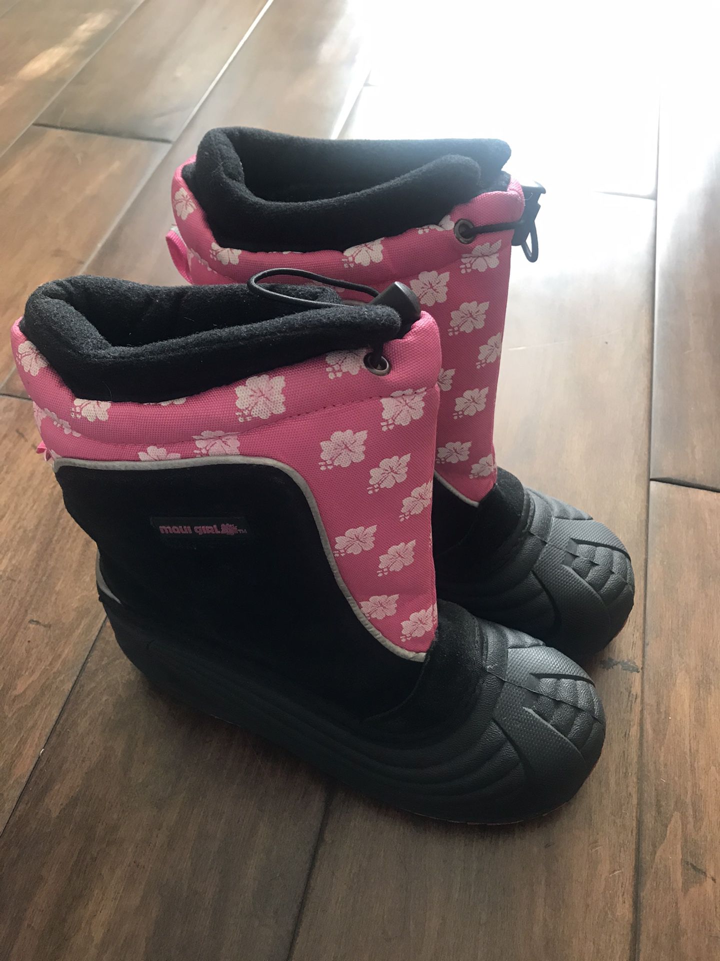 Snow boots girls pink size 4