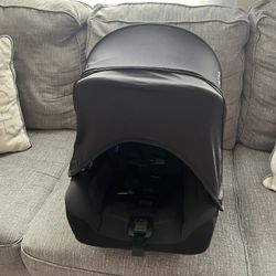 Nuna Car Seat With Base 