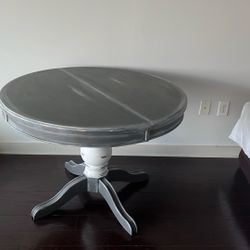 Round French Wood High End  Dinner Table 