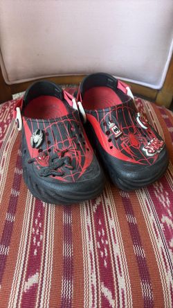Spiderman Crocks size J3