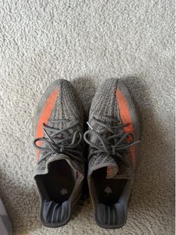 Yeezy 350 “ Beluga ”