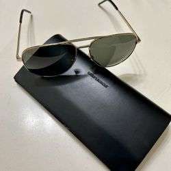Saint Laurent