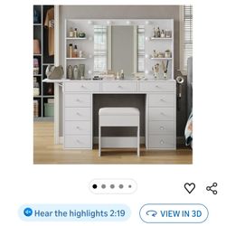 Makeup Vanity New Still In Box 9 Drawers