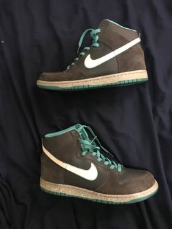 Nike Dunk High Top Sneakers