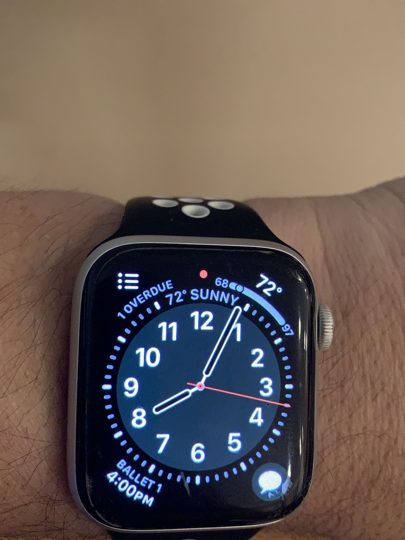Apple Watch Series 4 44mm GPS and LTE Cellular