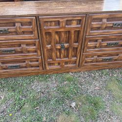 Wood dresser