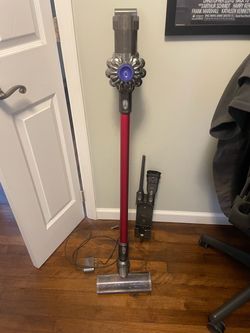Dyson V6 DC59 Lightweight Cordless Stick Vacuum Cleaner w/ Charger Motorhead