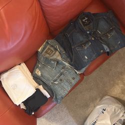 XL, Jean Vest New, 2xl (6) White T-shirt And 2 Tank Tops. 