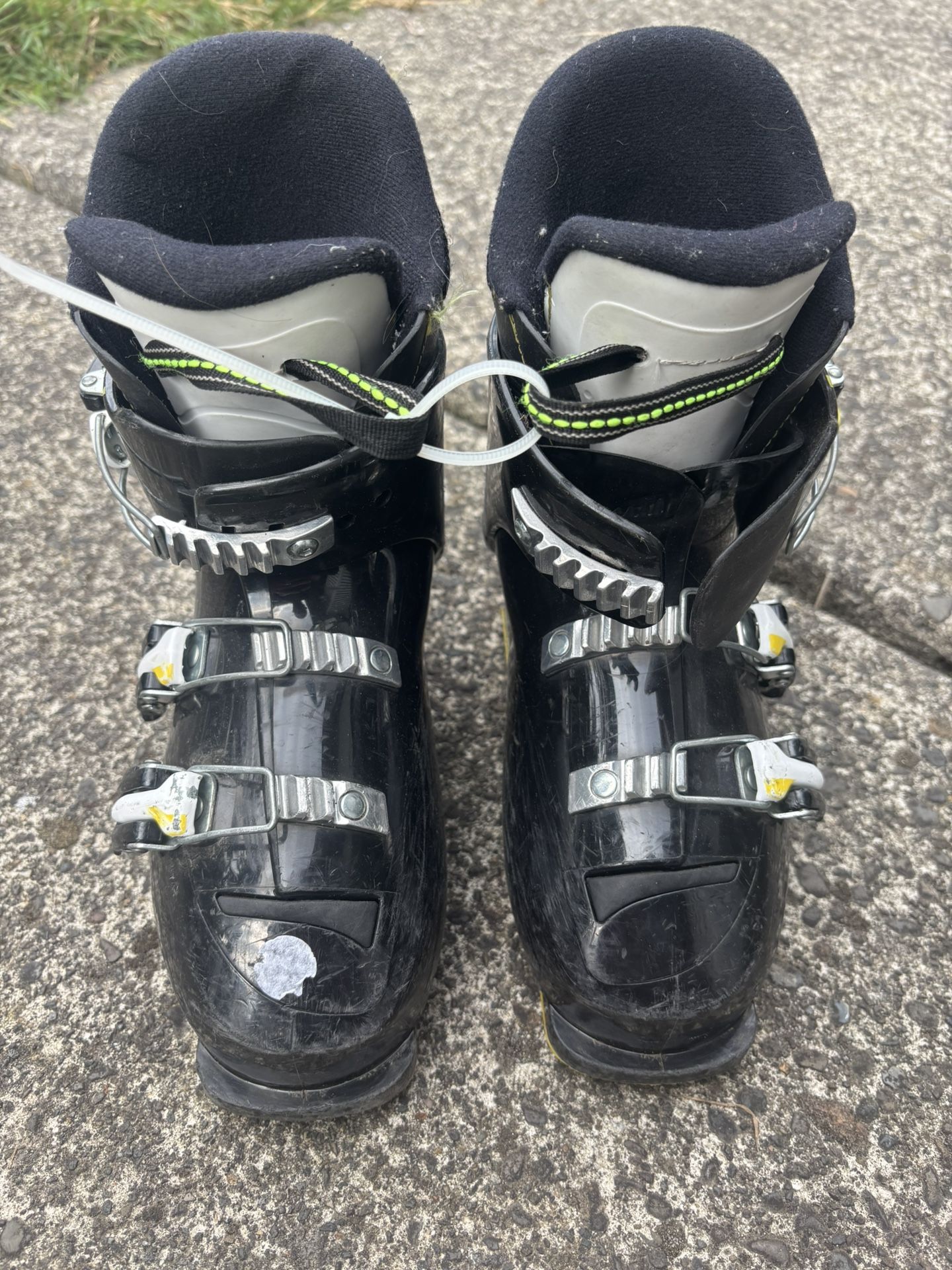 Children’s Ski Boots