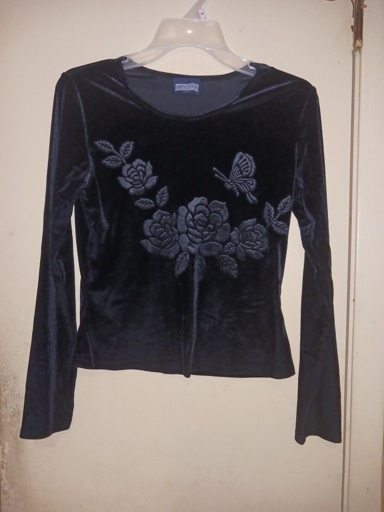 Ladies BLACK VELVET BLOUSE $10