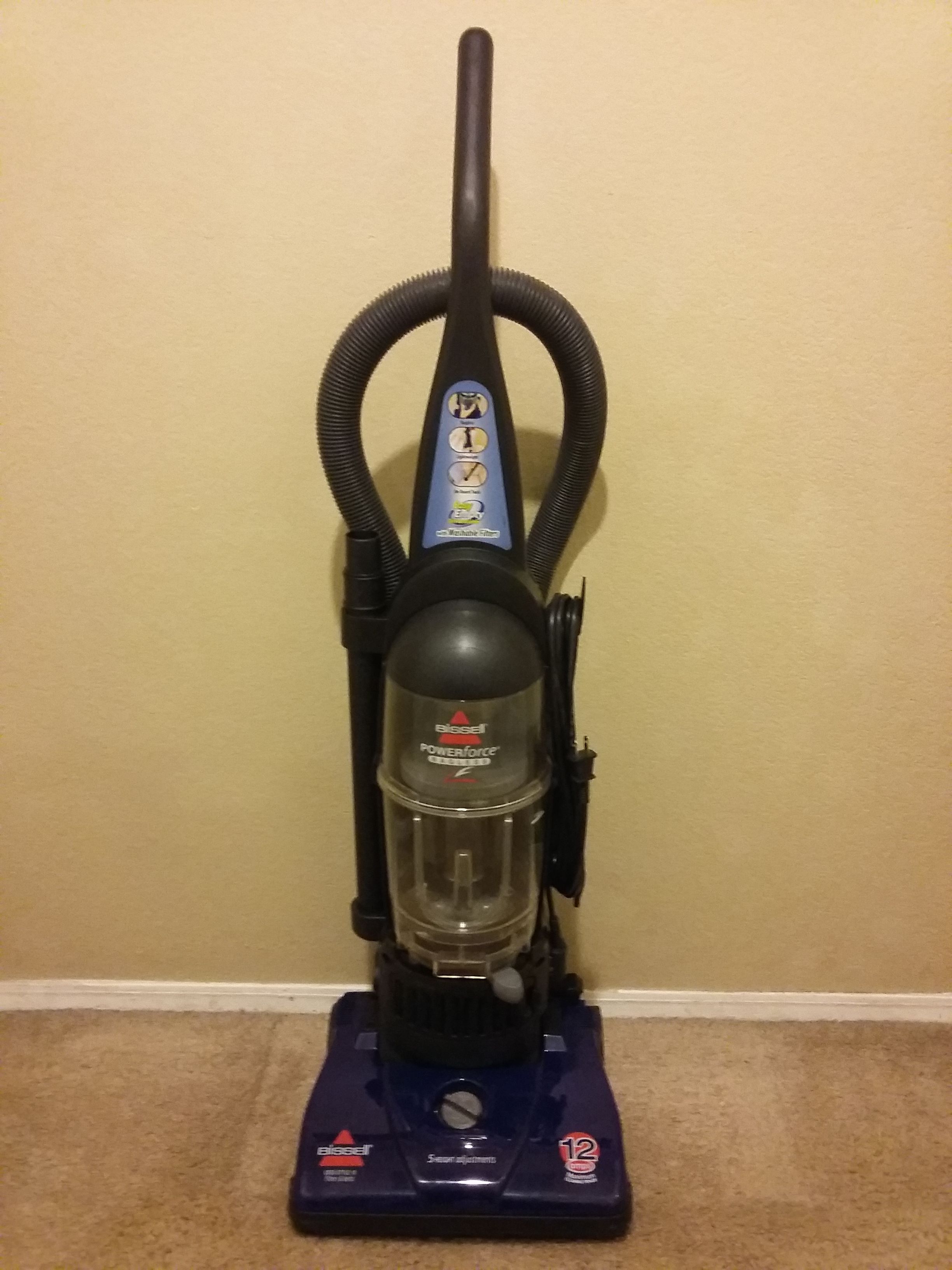 Bissell PowerForce Bagless Upright vacuum