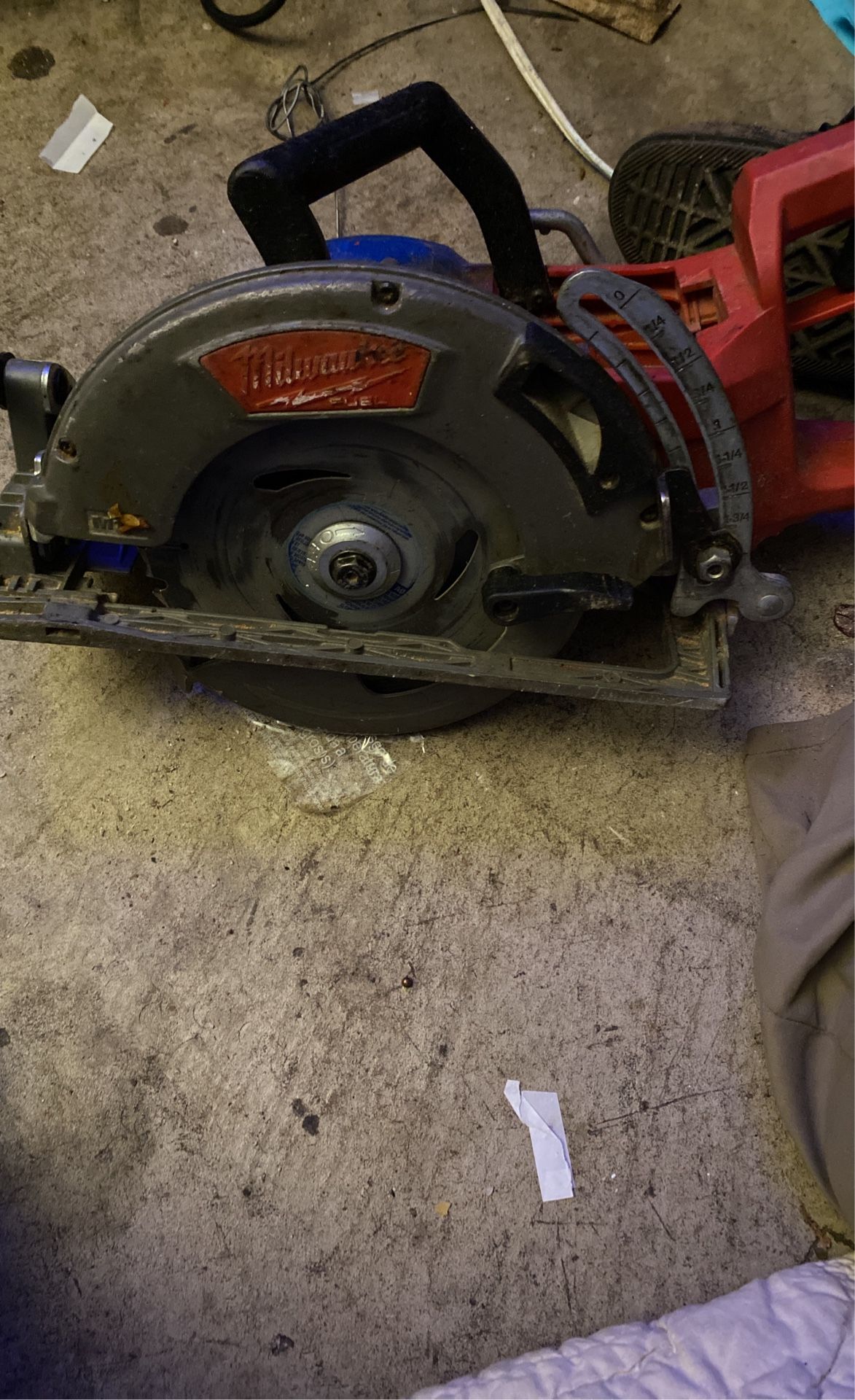 Milwaukee M18 FUEL rear handle 7-1/4 in. circular saw