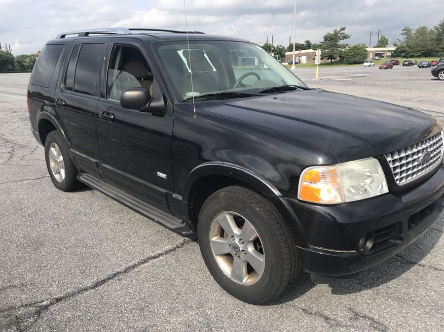 2005 Ford Explorer Limited