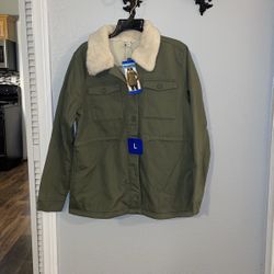 Hang Ten Fleece Jacket. ** (52)