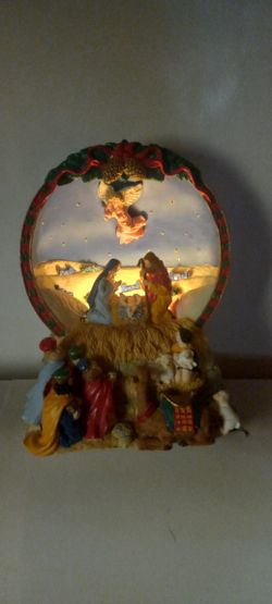 Vintage San Francisco Music Box Christmas Light Up Plays Silent Night Nativity Scene Perfect Condition