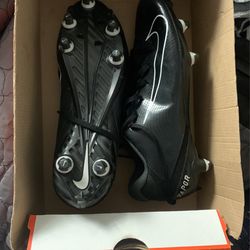 Nike Cleats Size 9