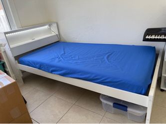CAMA TWIN PARA NINOS CON COLCHÓN INCLUIDO