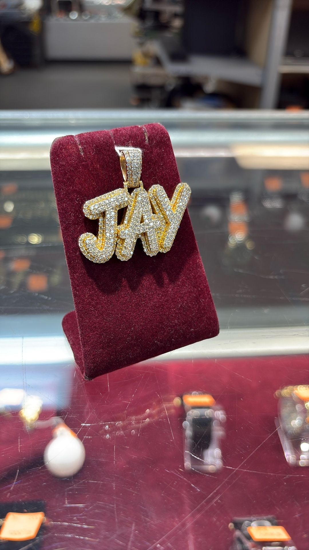 10k Pendant
