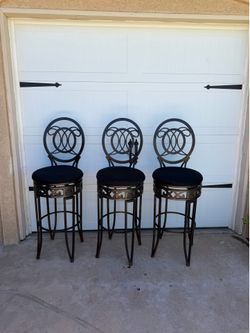32” set of 3 metal  swivel bar stools