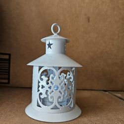 Small White Lantern - 33 Pieces