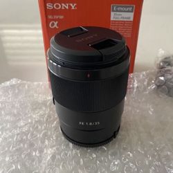 Sony 35 mm 1.8 FE lens