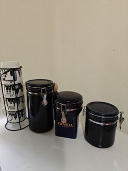 Kitchen canister and mug set